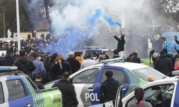 Tras varios días de protesta, Buenos Aires aprueba subida salarial de policías