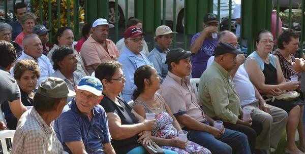 Equipo político de Zacarías se quedaba con pensión de abuelitos, denuncian
