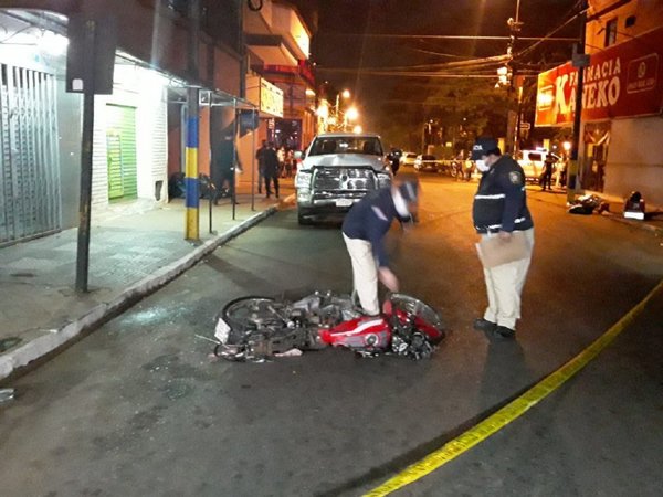 Borracho al volante chocó y mató a un delivery