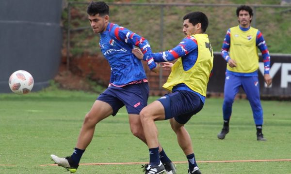Brote masivo de Covid-19 en el plantel de Nacional