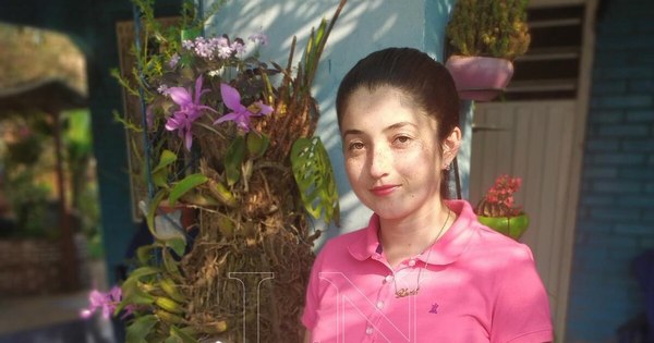 La Nación / Emprendedores LN: Estudiante que elabora y vende cocido quemado consolida su negocio