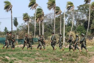 Expertos colombianos llegaron a Concepción para acompañar tareas para el rescate de secuestrados