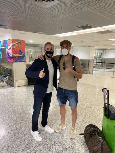 Higuaín aterriza en Miami - Fútbol - ABC Color