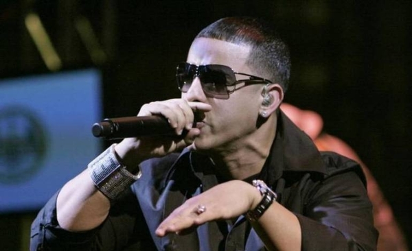 HOY / Daddy Yankee firma contrato millonario y global con Universal Music