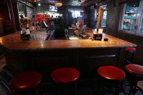 Florida reabrirá bares y cervecerías, pero en Miami-Dade y Broward seguirán cerrados