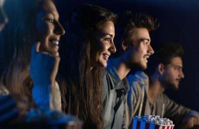 Covid-19: Epidemiólogo de la Casa Blanca dice que no será seguro ir al cine hasta un año después de la vacuna - SNT