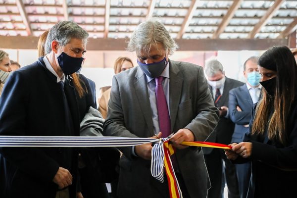 Canciller de Uruguay asegura que es «un embajador español» en su tierra - MarketData