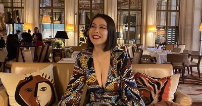 La Nación / Museo de París se disculpa tras obligar a una mujer a cubrirse el escote