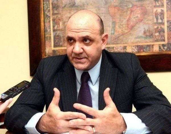"El Estado ni siquiera puede pensar en cumplir las peticiones"