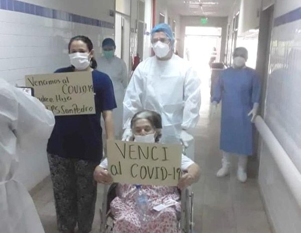 Crónica / Madre e hija vencieron al virus
