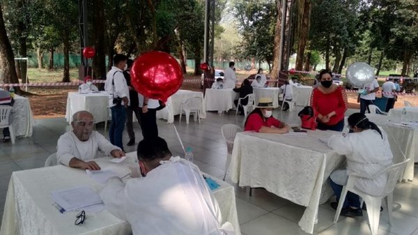 Gobernación de Alto Paraná inició campaña de desparasitación con Ivermectina - Noticiero Paraguay