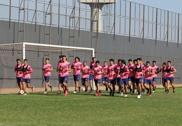 Un caso más en Nacional: “Uno salió positivo y once negativos del plantel alternativo” - Nacional - ABC Color