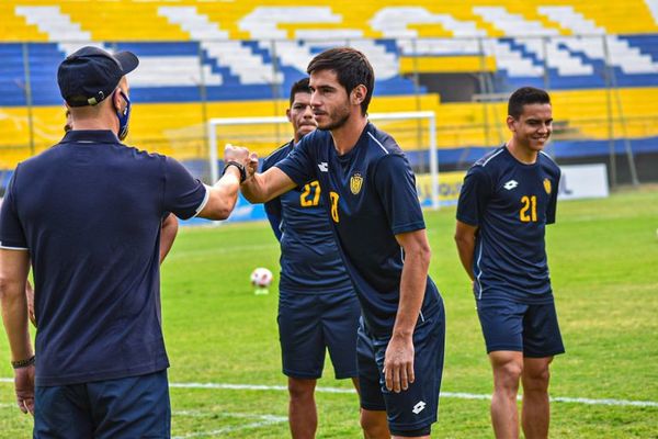 Comenzó la era Carlos Humberto Paredes en Sportivo Luqueño - Sportivo Luqueño - ABC Color