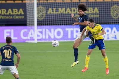 Osasuna gana 2-0 en Cádiz en el inicio de LaLiga - Fútbol - ABC Color