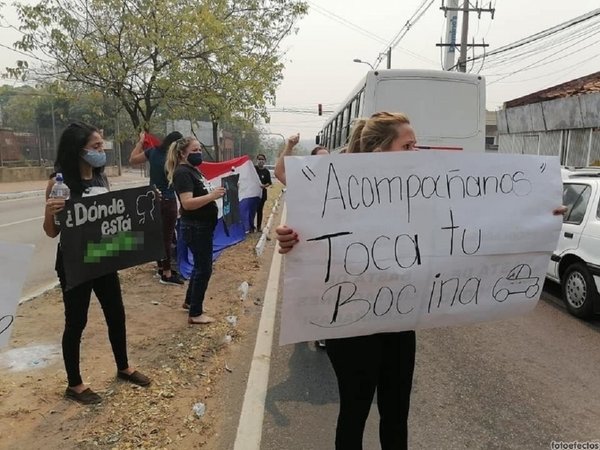 Exigen que madre de niña desaparecida pase a Buen Pastor