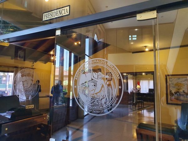 Ganaderos preocupados por el avance del análisis del contrato por FrigoNorte y modificaciones de cláusulas