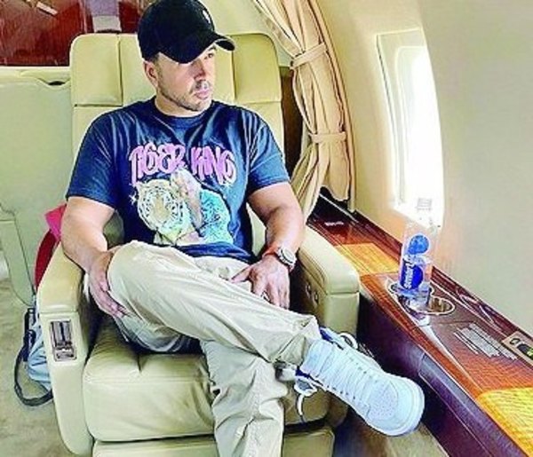 Crónica / Los lujos de Luis Fonsi
