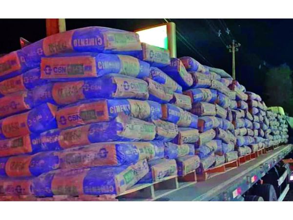 Incautaron 100 toneladas de cemento brasileño en Salto