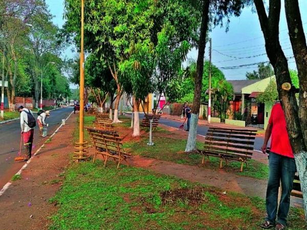 En Hernandarias recolectan basura pese a que no pagan por el servicio
