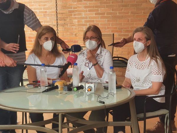 Sin pruebas de vida, familia Denis inicia entrega de víveres como exige el EPP - Noticiero Paraguay