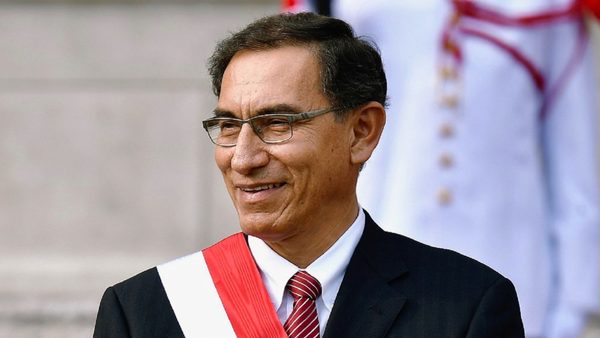 Presidente de Perú enfrentará juicio político en el Congreso