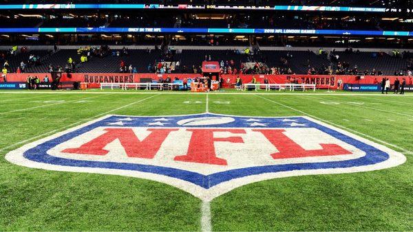 Intensa agenda deportiva reduce espectadores de debut de la NFL