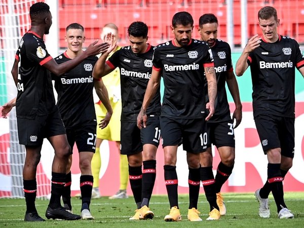 Friburgo, Hoffenheim, Bayer Leverkusen y Stuttgart evitan la sorpresa