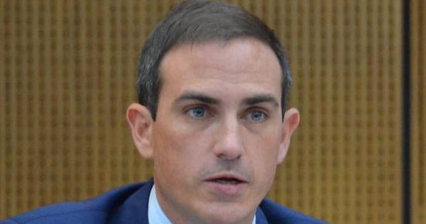 La Nación / Rasmussen genera polémica y pide estudiar para no culpar al Gobierno