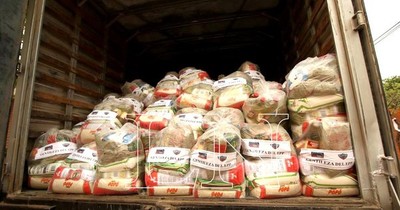 La Nación / Se inició entrega de víveres y fueron rechazados