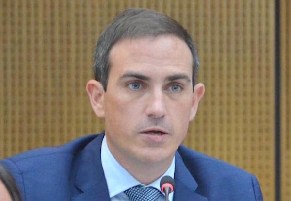 Crónica / Estudien para no culpar al Gobierno he’i