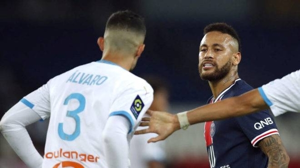 HOY / Álvaro González y Neymar trasladan su volcánico duelo a las redes sociales