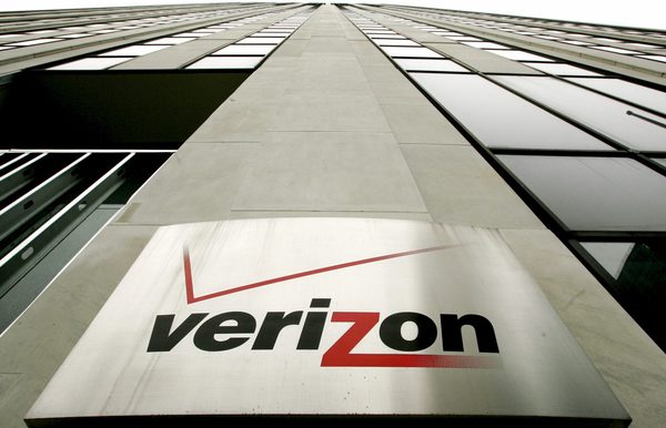 América Móvil vende Tracfone a Verizon por 6.250 millones de dólares - MarketData