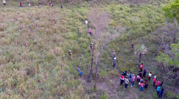 Ingresaron al monte y hallaron pistas de captores de peón y Oscar Denis