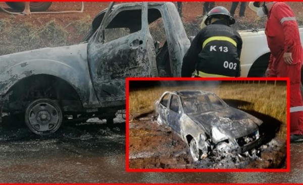 Fuego consume por completo dos vehículos en distintas circunstancias