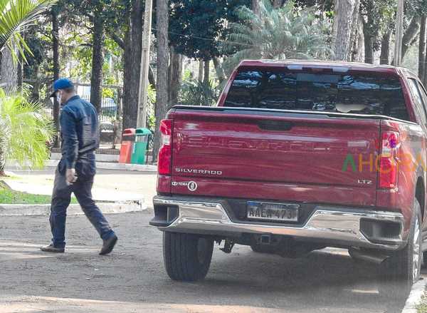 Contratistas para NEGOCIADOS realiza OSTENTANCION en la Gobernación AP