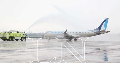 La Nación / Arribó primer grupo de pasajeros desde Uruguay a Asunción en vuelo burbuja