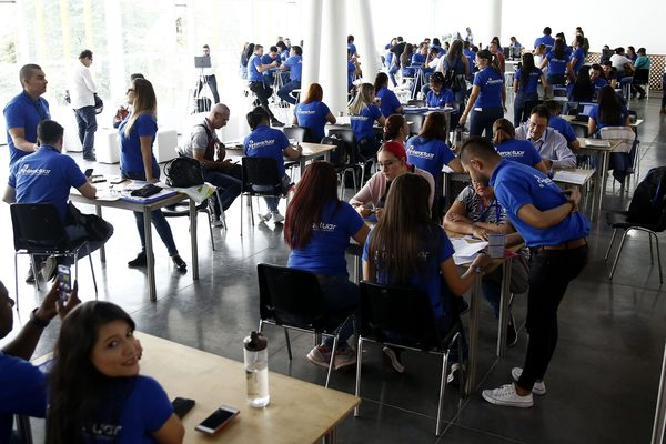 Emprendedores unirán fuerzas en una feria para impulsar a las microempresas colombianas - MarketData