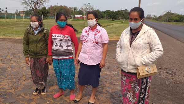 Ante inasistencia del Gobierno, comunidad indígena se acerca a la familia Denis en busca de ayuda - Megacadena — Últimas Noticias de Paraguay