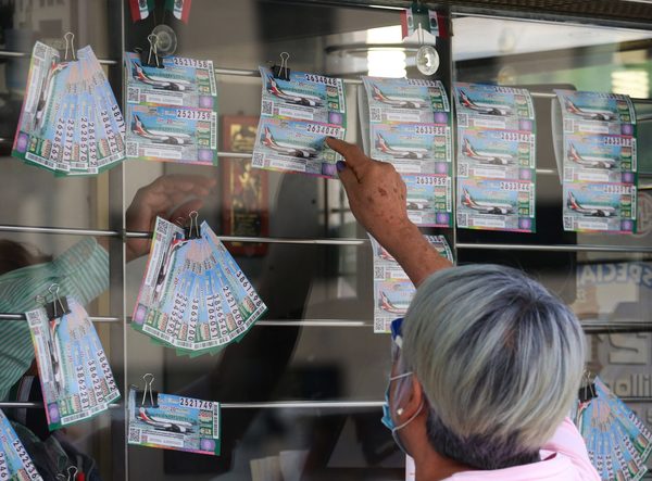 Venta de boletos vuela con prisa previo a rifa de avión presidencial mexicano - MarketData