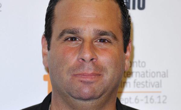 El primer filme de Randall Emmett traslada su rodaje de Puerto Rico a California por la COVID-19 - MarketData