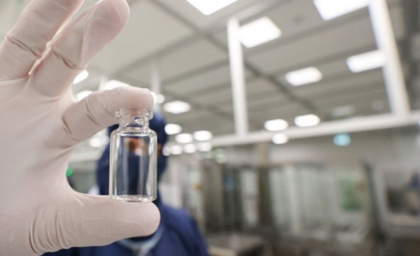 HOY / Experimentarán fase III de vacunas para covid-19 en Colombia