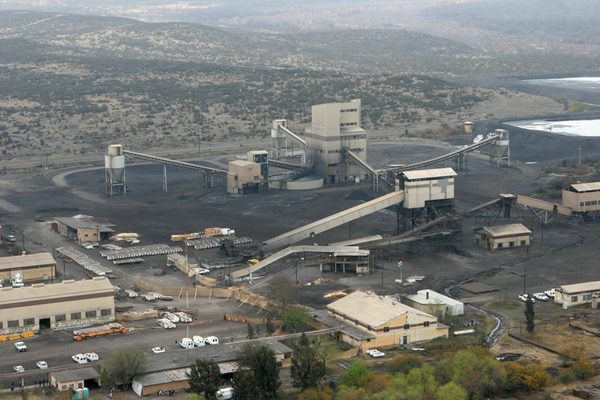 México anuncia inicio inmediato de rescate de mineros sepultados desde 2006 - MarketData
