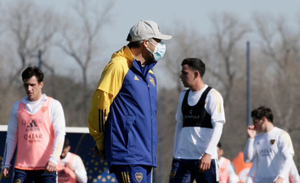 HOY / Libertad está en desacuerdo con la venida de Boca al país