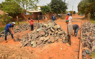 Avanza la construcción de obras en el departamento de Caazapá - Noticiero Paraguay