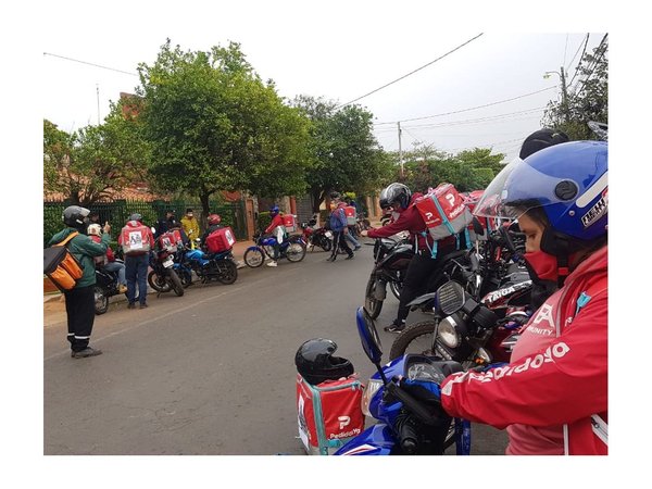 "¡Asesino!", gritan frente a la casa del conductor que chocó y mató a delivery