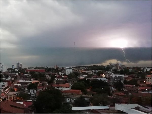 Tormentas y ráfagas de viento de hasta 100 km/h para este miércoles