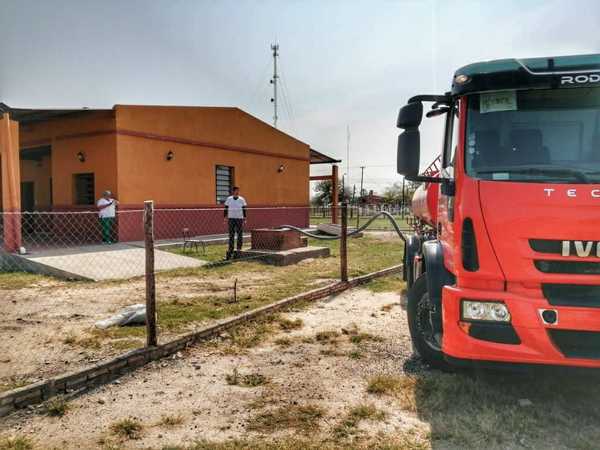 MOPC abasteció de agua potable al Hospital de Pozo Colorado