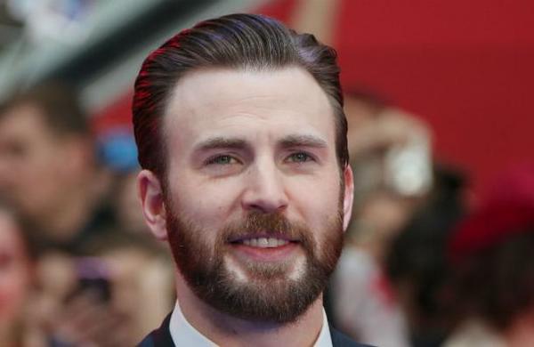 El mensaje de Chris Evans tras publicar por error una foto íntima en Instagram - C9N