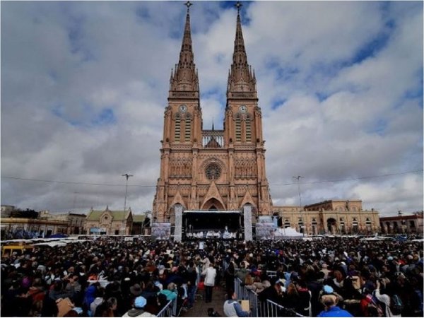 Argentina suspende multitudinaria peregrinación a Luján