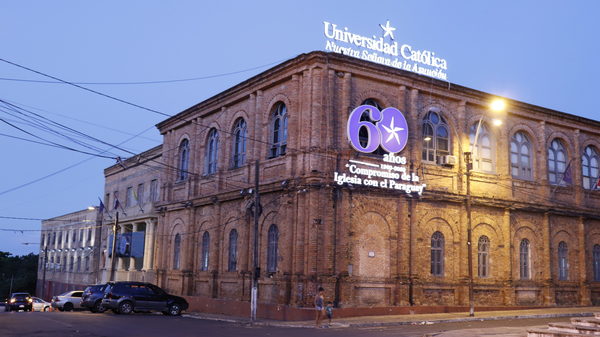 Universidad Católica de Asunción: el título esperado